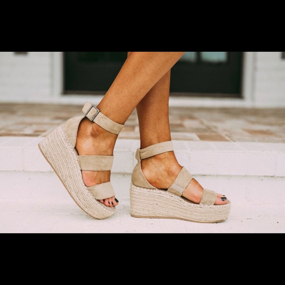 Coconuts by Matisse Soire Wedges natural